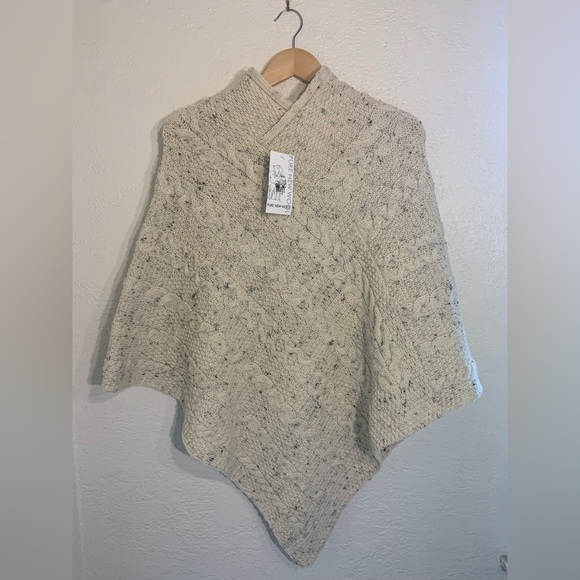 Kerry Woollen Mills 100% Wool Pancho - Picture 1 of 3